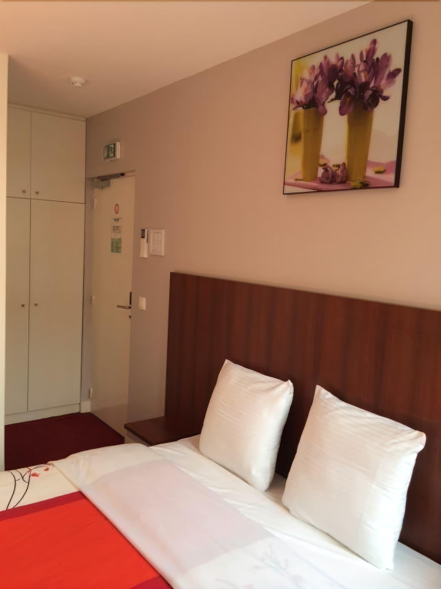 Hotel Rythme Saint-Cloud Buitenkant foto